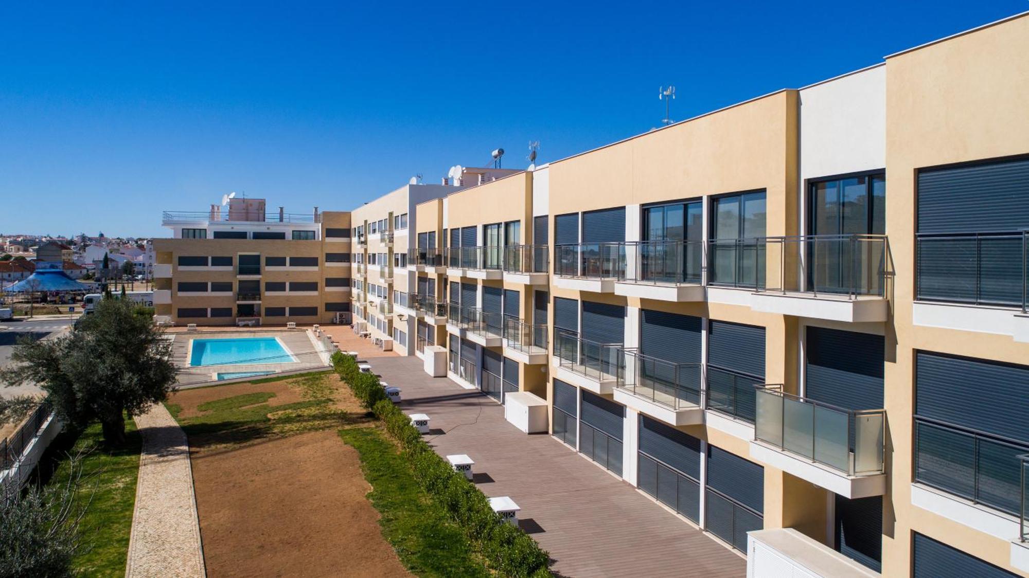 Two Bedroom Stylish Central Tavira Apartment. Quarto foto